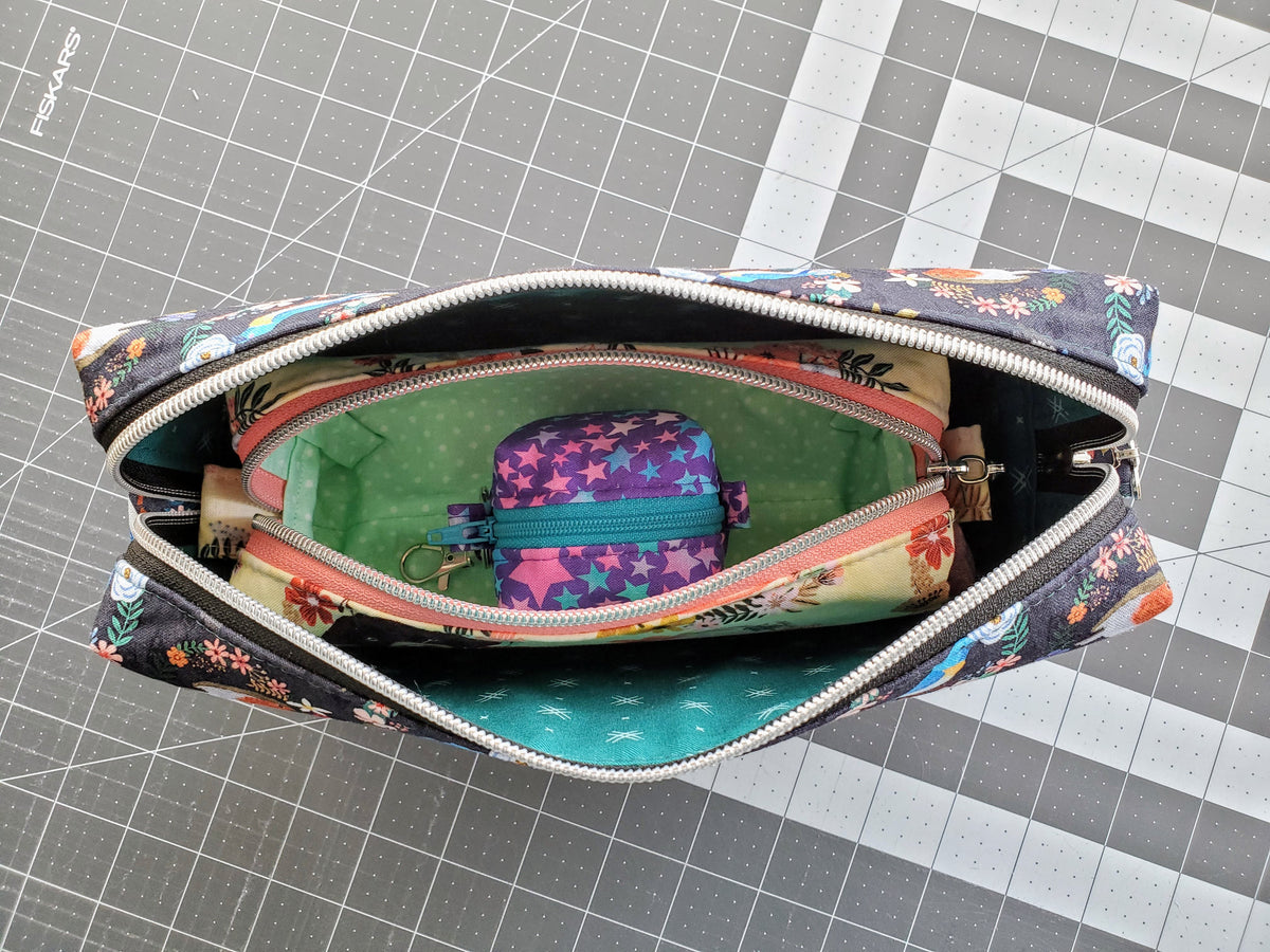 Bilby Pattern Bilby Pouch sewing pattern: modern boxy zipper pouch with bonus mini c ...