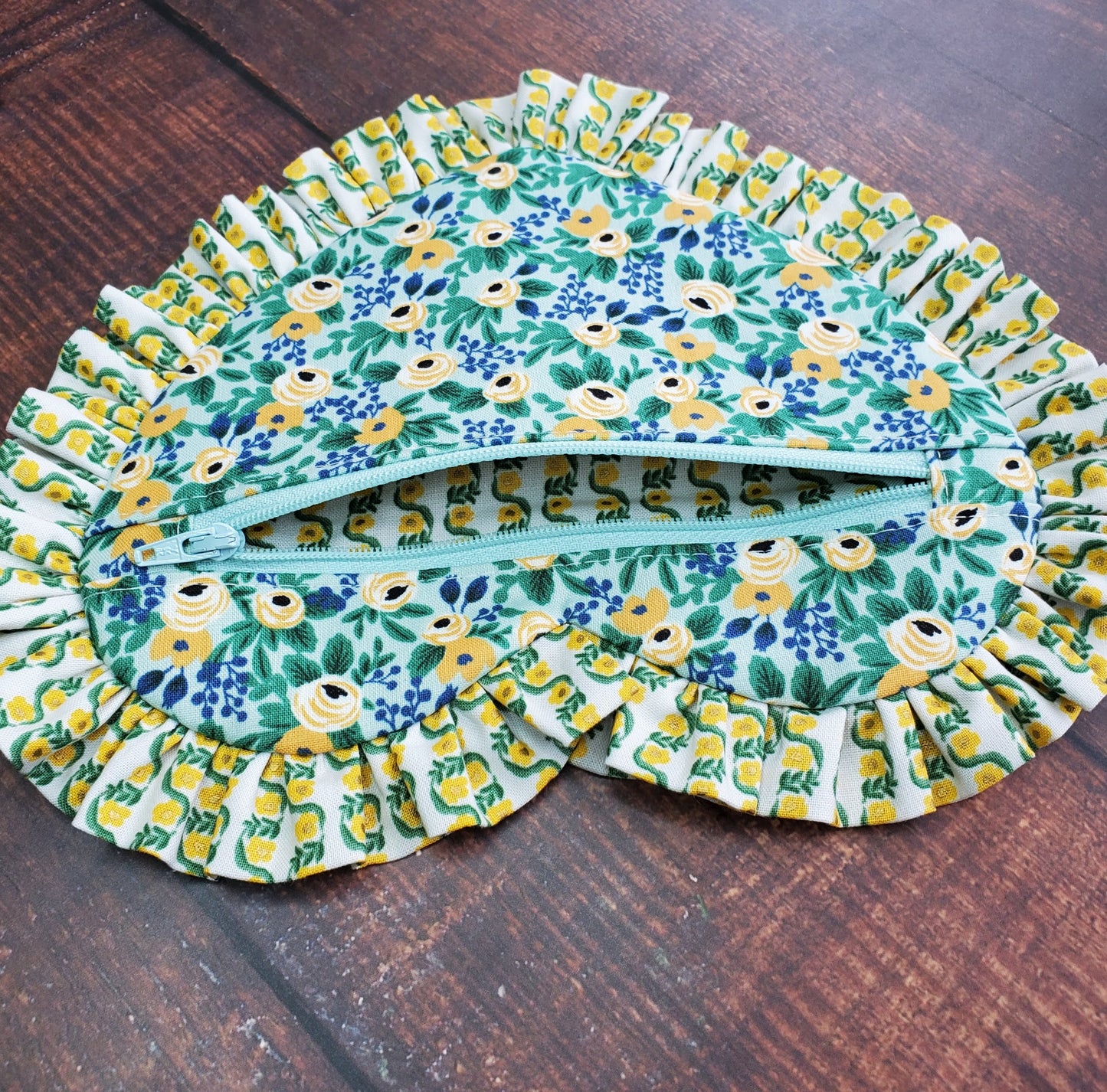 Ruffle Heart Zipper Pouch Sewing Pattern