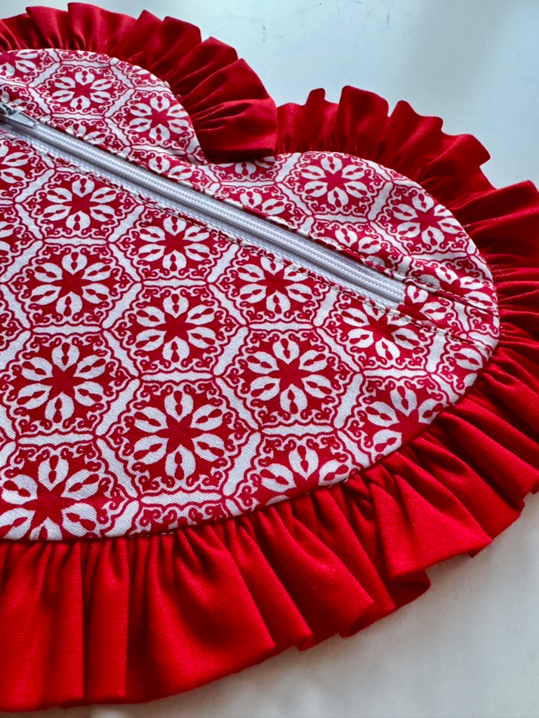 Ruffle Heart Zipper Pouch Sewing Pattern