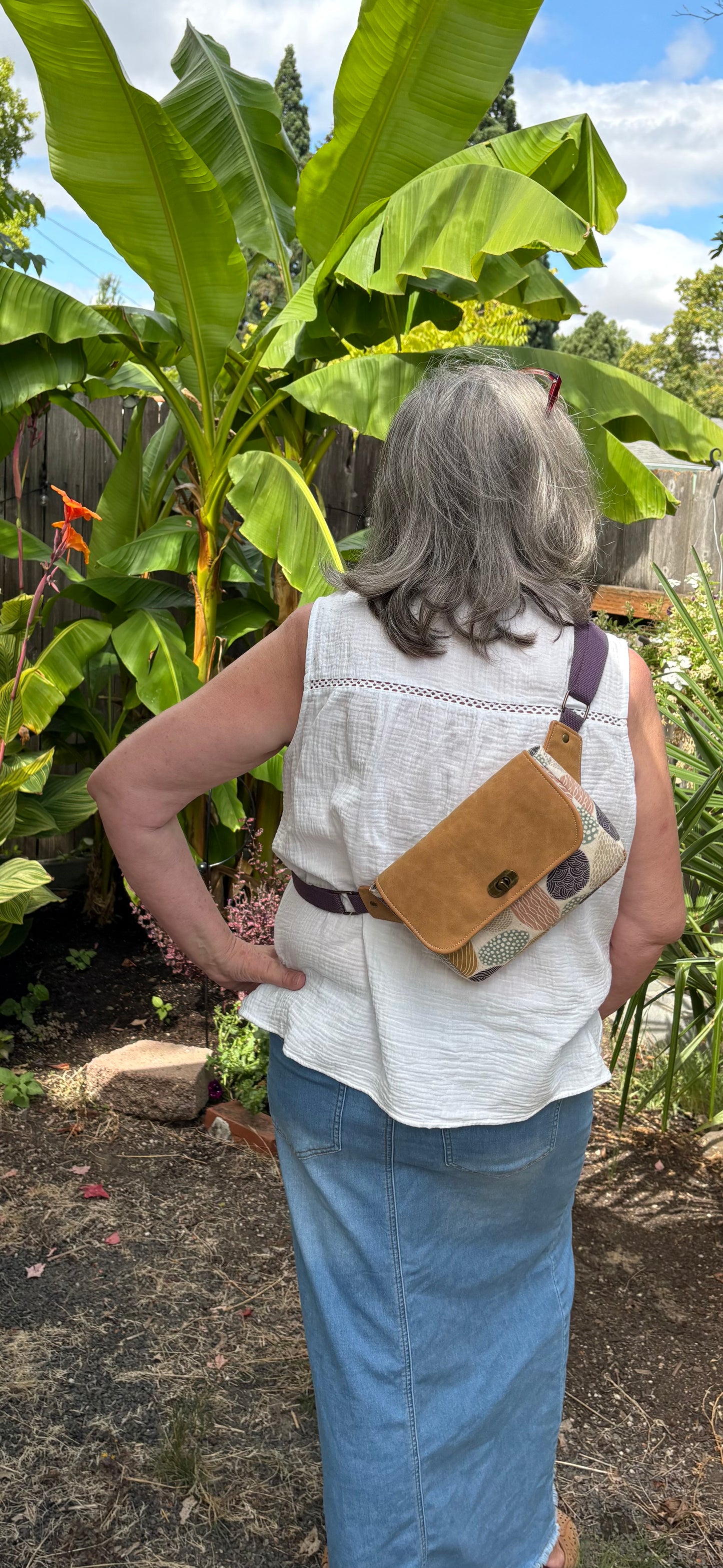 Valerie Sling Bag