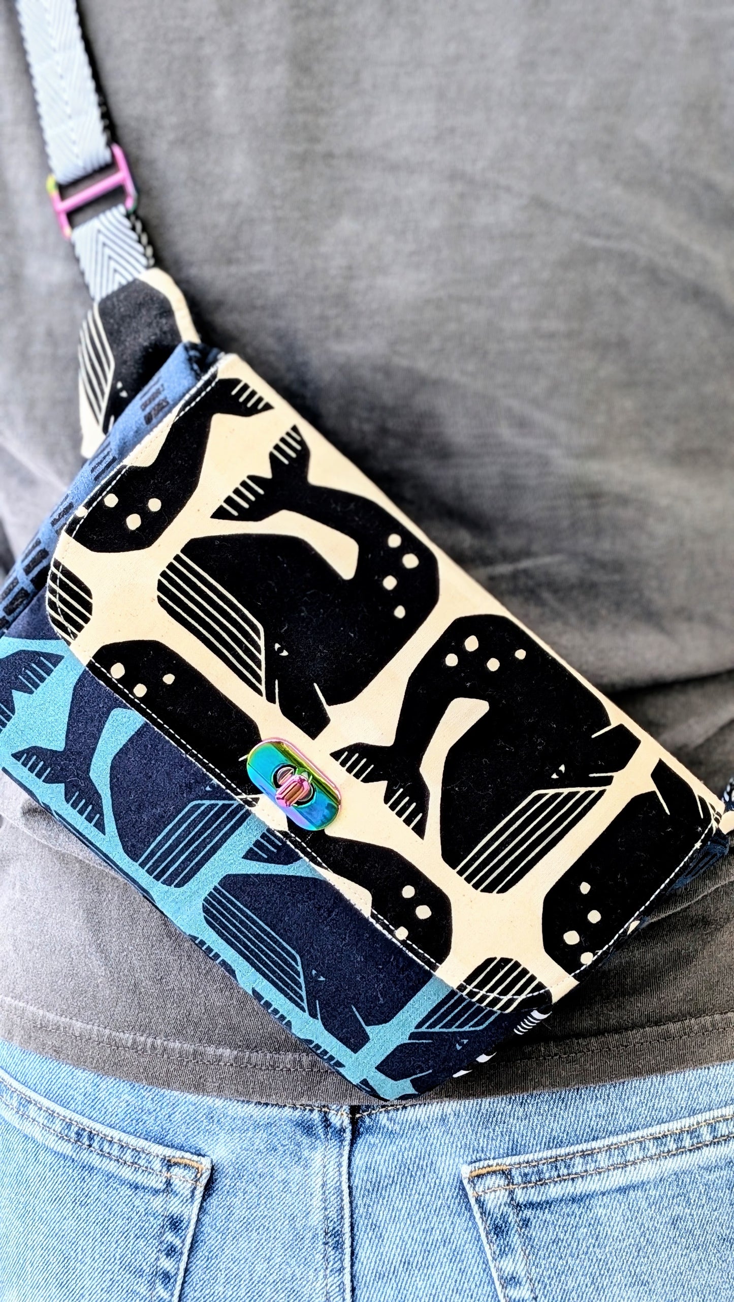 Valerie Sling Bag