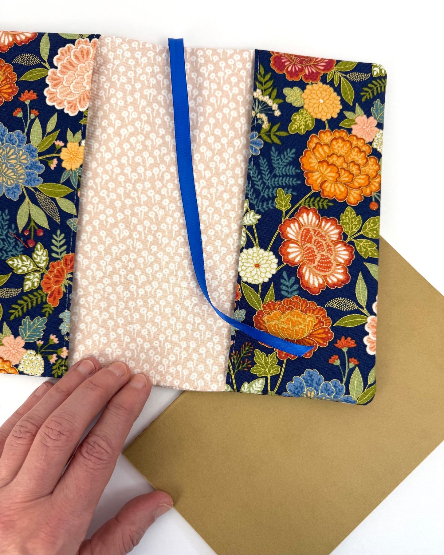 Anais Book Cover, 3 sizes and custom size, Beginner-friendly sewing pattern